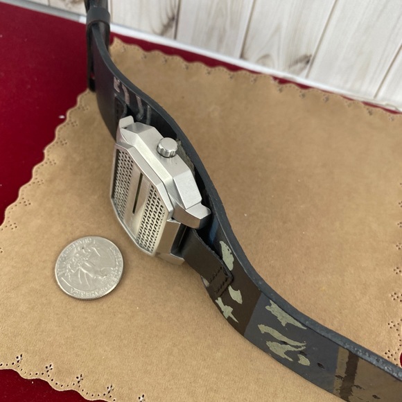 Rare Vintage Fossil Rock Climber, Hockey, Lacrosse and more Sports Watch - Picture 11 of 13